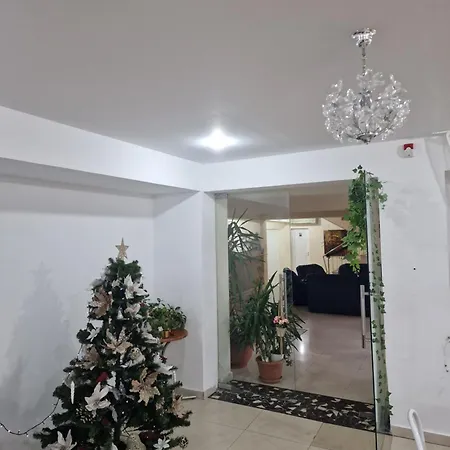 Eden Apartahotel